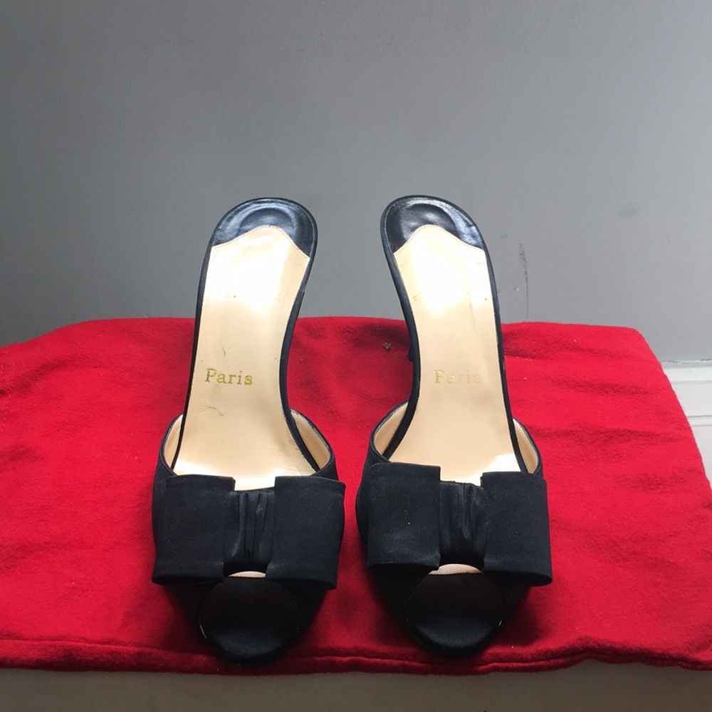 Christian Loubutin sandals, 8.5 (40 on shooed)